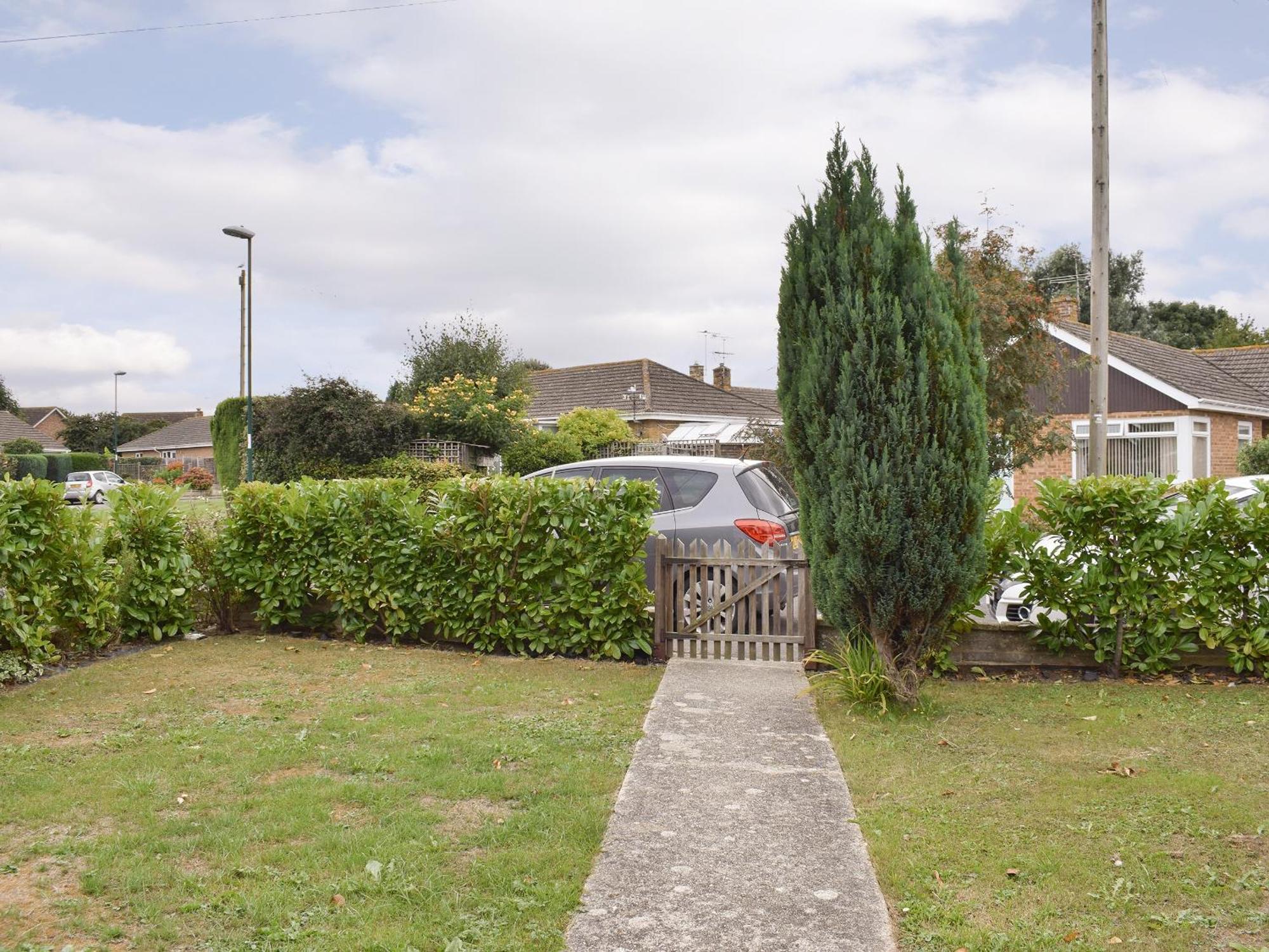 Villa Little London Bognor Regis Exterior foto